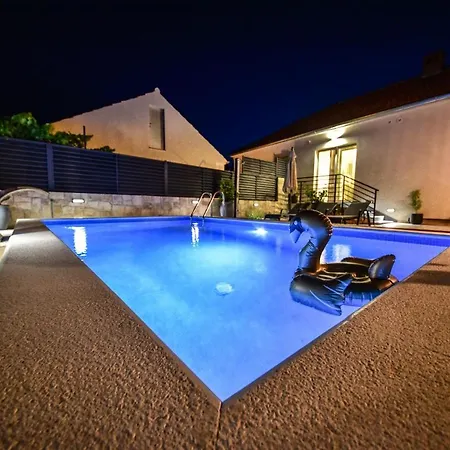 Teuta Zadarvillas Villa *