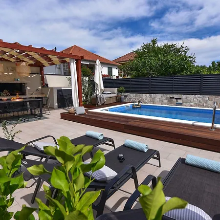 Villa Teuta Zadarvillas