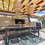 Teuta Zadarvillas Vila *