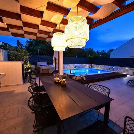 Teuta Zadarvillas Willa