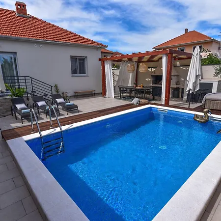 Teuta Zadarvillas Zadar