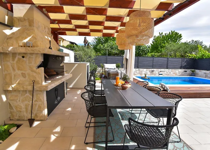 Villa Teuta Zadarvillas *